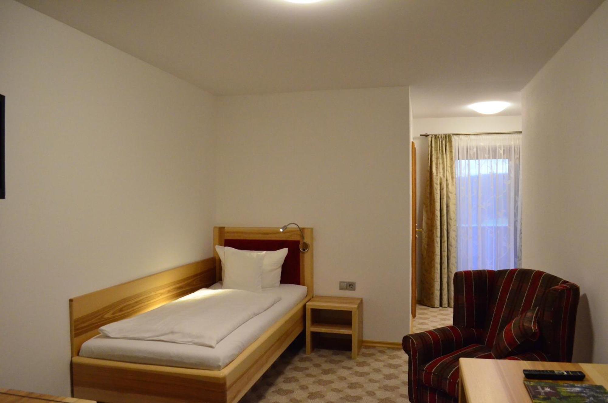 Hotel der Bäume Drachselsried Zimmer foto